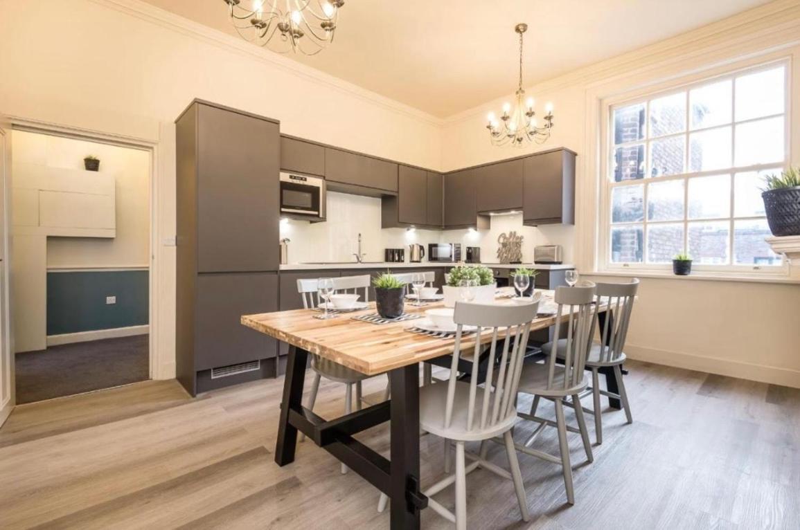 71 Townhouse By Elite Vila Liverpool Exterior foto